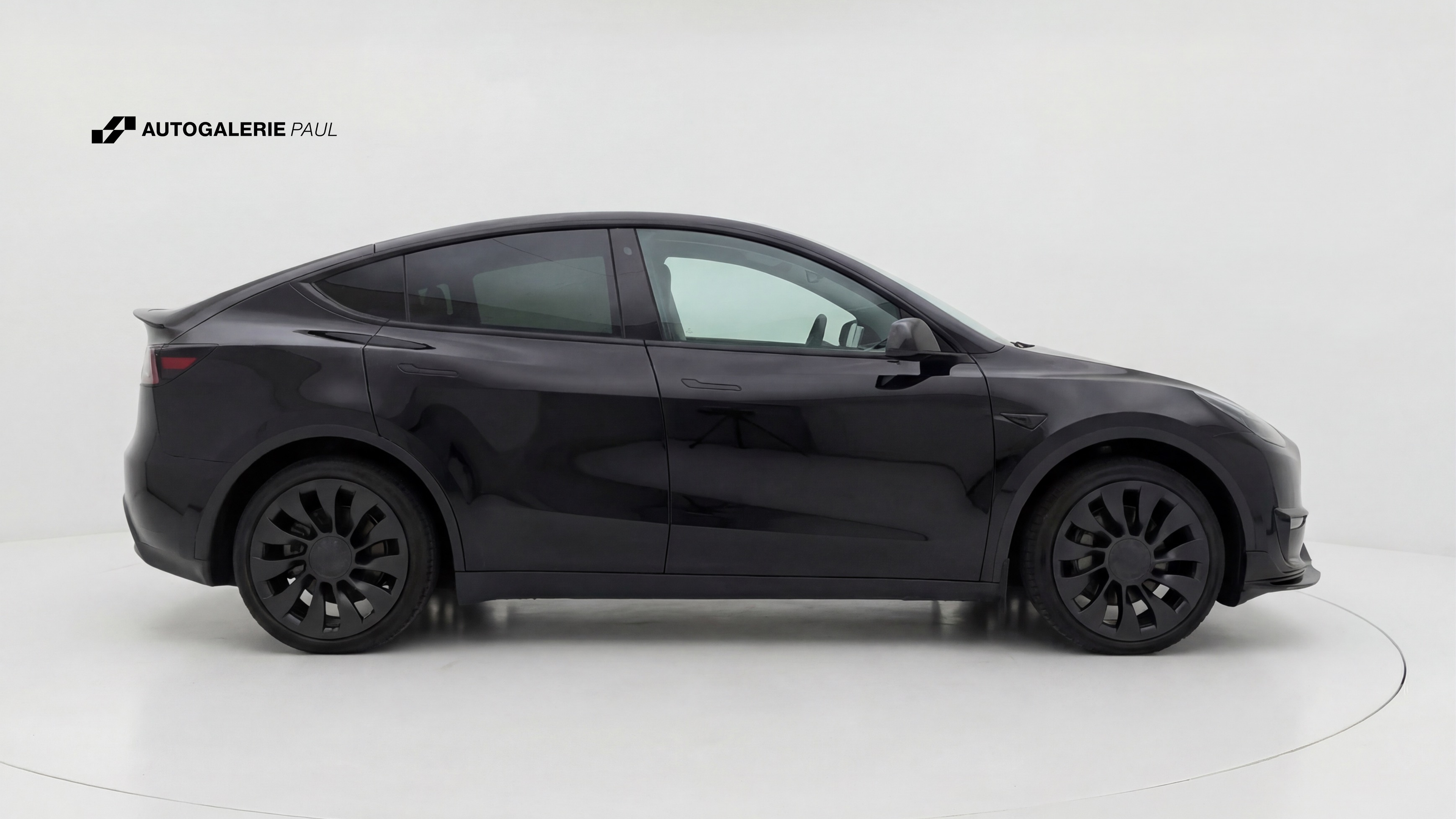 Tesla Model Y RWD SR 21" Performance Felgen*AHK