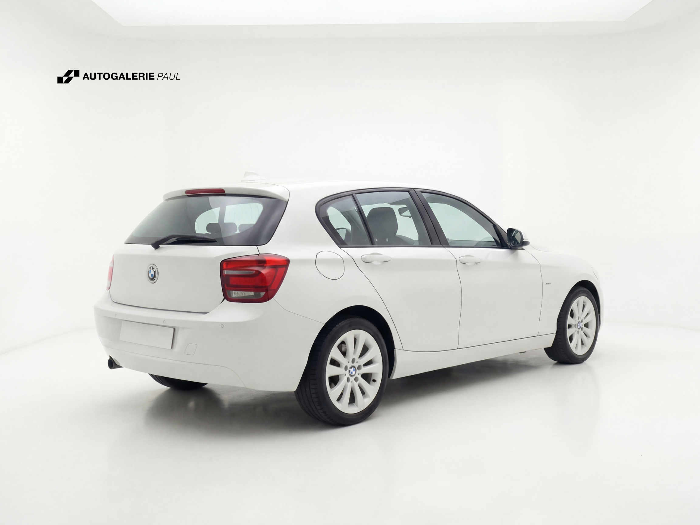 BMW 118 118i URBAN *KLIMA*SHZ*TÜV09/27*
